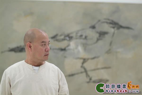 画家叶永青的一幅“丑鸟”作品拍出25万引网友口水 画家叶永青的一幅“丑鸟”作品拍出25万引网友口水